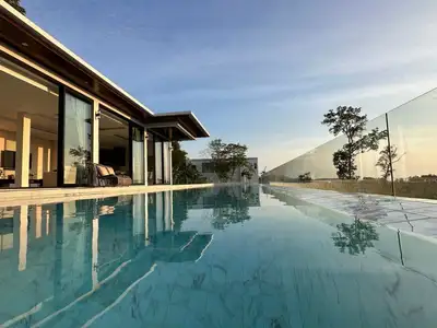Villa de luxe 4 chambres vue mer avec piscine privée à Layan