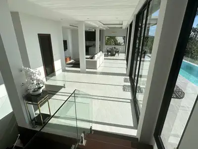 Villa de luxe 4 chambres vue mer avec piscine privée à Layan