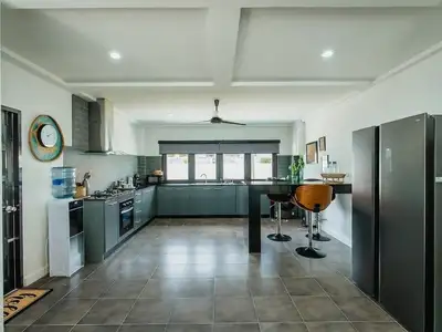Villa privée avec piscine 5 chambres à Rawai, Phuket