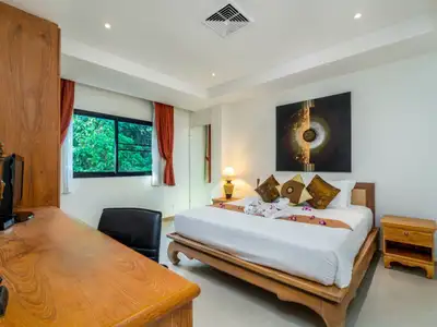 Penthouse 3 chambres avec piscine privée à vendre à Choeng Thale, Phuket