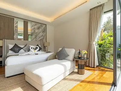 Villa 3 chambres avec piscine privée à vendre à Choeng Thale, Phuket