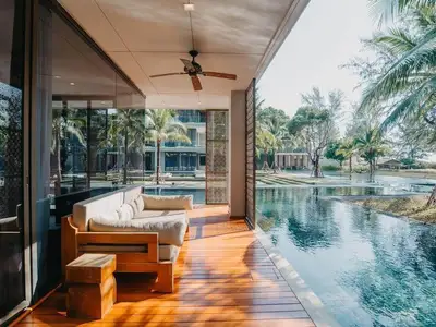 Penthouse en front de plage 3 chambres à vendre – à Mai Khao, Phuket