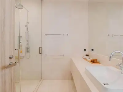 Penthouse en front de plage 3 chambres à vendre – à Mai Khao, Phuket