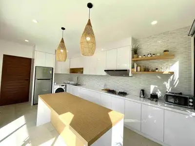 Villa moderne 4 chambres à vendre, Choeng Thale, Phuket