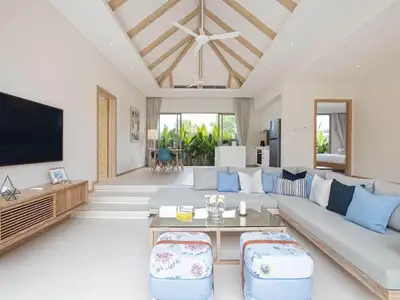 Trichada Tropical Pool Villa – 3 chambres avec piscine privée à louer à Choeng Thale