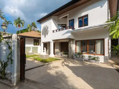 Surin Spring – Villa 6 chambres à louer à Surin