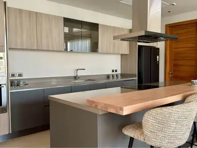 Spacieuse villa Botanica de 1 400 m², 5 chambres avec piscine privée à louer à Choeng Thale, Thalang