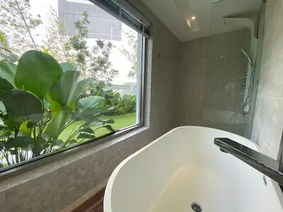 Villa neuve 3 chambres avec piscine privée à vendre à Choeng Thale, Phuket