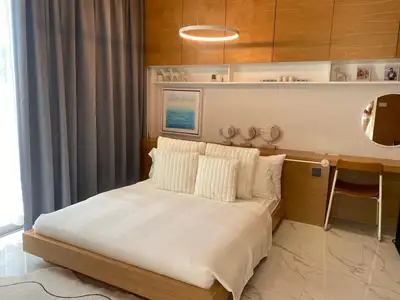 Villa neuve 3 chambres avec piscine privée à vendre à Choeng Thale, Phuket