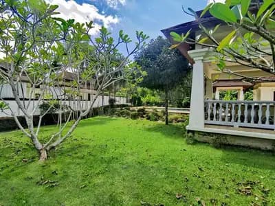 Villa 5 chambres avec grand jardin à louer à Thalang