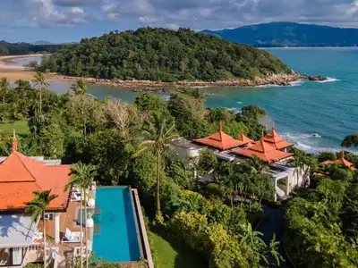 Superbe villa de luxe 3 chambres vue mer avec piscine privée à vendre à Choeng Thale, Phuket