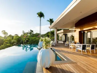 Superbe villa de luxe 3 chambres vue mer avec piscine privée à vendre à Choeng Thale, Phuket