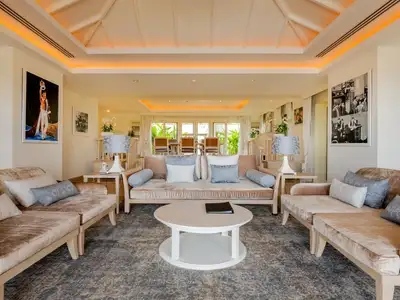 Superbe villa de luxe 3 chambres vue mer avec piscine privée à vendre à Choeng Thale, Phuket