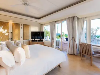 Superbe villa de luxe 3 chambres vue mer avec piscine privée à vendre à Choeng Thale, Phuket