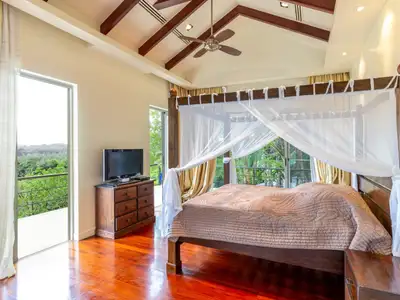 Villa vue mer 5 chambres de 2 092,4 m² à vendre à Ao Por, Phuket
