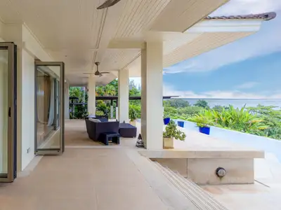 Villa vue mer 5 chambres de 2 092,4 m² à vendre à Ao Por, Phuket