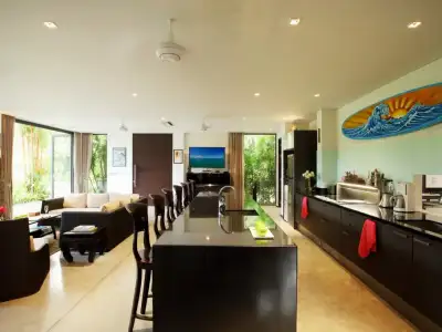 Villa privée avec piscine à louer, à distance de marche de la plage, Choeng Thale, Phuket