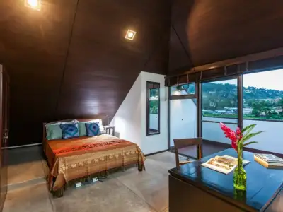 Villa privée avec piscine à louer, à distance de marche de la plage, Choeng Thale, Phuket
