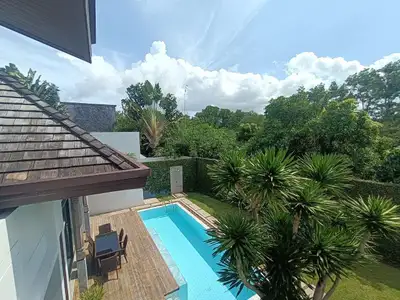 Villa avec piscine 3 chambres, terrain de 263,60 m², piscine privée, à vendre à Choeng Thale, Phuket