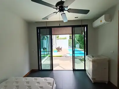 Villa avec piscine 3 chambres, terrain de 263,60 m², piscine privée, à vendre à Choeng Thale, Phuket