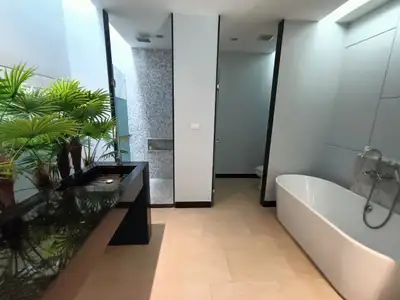 Boutique Pool Villa 3 chambres de 360,80 m² avec piscine privée à vendre à Choeng Thale, Phuket