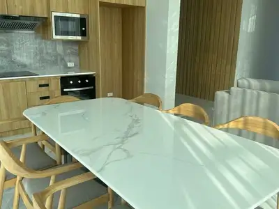 Villa 4 chambres, 4 salles de bain à vendre avec piscine privée à Choeng Thale, Phuket