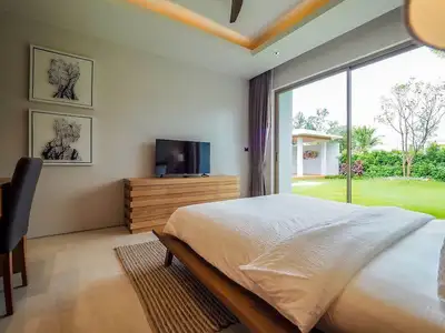 Botanica Bangtao – Villa 4 chambres avec piscine privée à louer à Choeng Thale