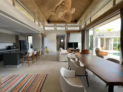 Botanica The Lakeside – 3 chambres avec piscine privée à louer à Layan