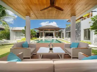 Botanica Bangtao Beach – 4 chambres avec piscine privée à louer
