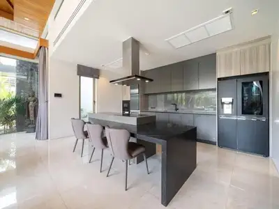 Botanica Bangtao Beach – 4 chambres avec piscine privée à louer