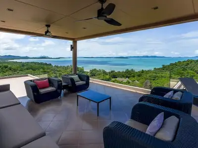 Superbe villa vue mer à vendre à Pa Khlok, Phuket