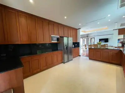 Sai Taan Villa – 6 chambres avec piscine privée à vendre