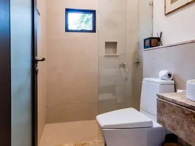 Paeyka Villa – 3 chambres avec piscine privée à louer près de Layan Beach
