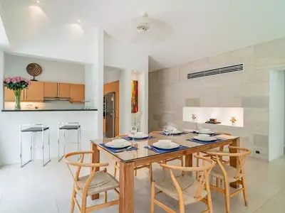 Luxueuse villa avec piscine 3 chambres à Bang Tao, Phuket – Emplacement de choix près du golf de Laguna