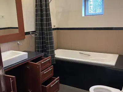 Garden House – 4 chambres avec piscine privée à louer à Choeng Thale