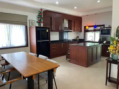 Garden House – 4 chambres avec piscine privée à louer à Choeng Thale