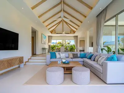 Trichada Breeze : luxueuse villa 4 chambres à vendre à Phuket