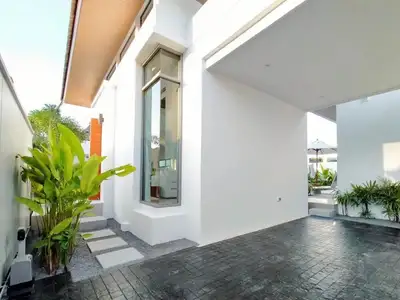 Élégante villa avec piscine 2 chambres en location annuelle à Choeng Thale, Phuket