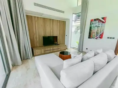 Élégante villa avec piscine 2 chambres en location annuelle à Choeng Thale, Phuket
