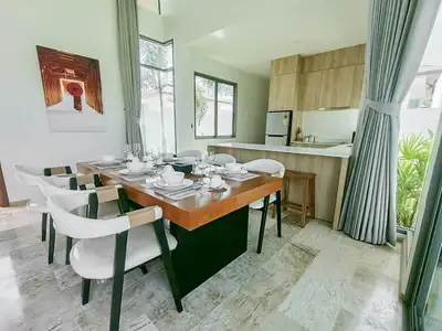 Élégante villa avec piscine 2 chambres en location annuelle à Choeng Thale, Phuket