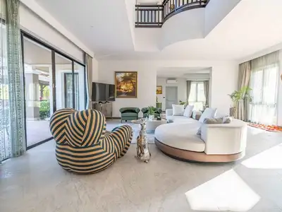 Luxueuse villa 4 chambres à vendre à Laguna Village – Rénovée, prête à emménager
