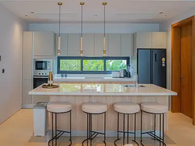 Luxueuse villa de designer 4 chambres avec mobilier haut de gamme à Botanica Foresta