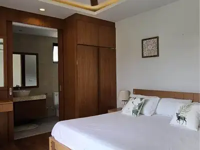 Superbe villa avec piscine 4 chambres en location annuelle à Choeng Thale, Phuket