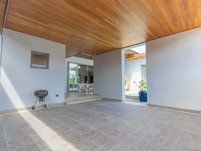 Villa neuve avec piscine 3 chambres à Choeng Thale – L'art de vivre moderne réinventé