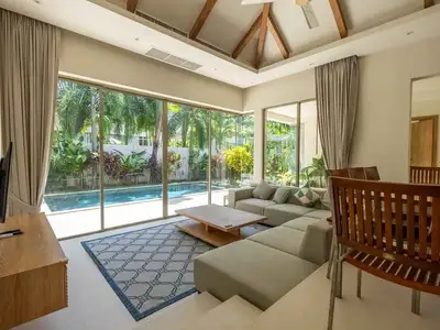 Trichada Villa – Maison avec piscine 3 chambres à Cherngtalay, Phuket