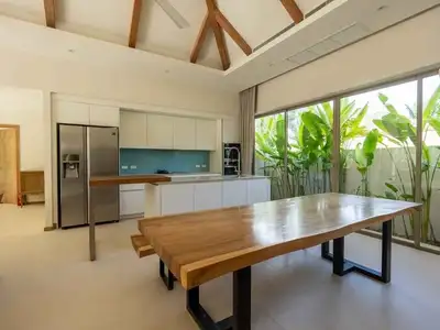 Trichada Villa – Maison avec piscine 3 chambres à Cherngtalay, Phuket