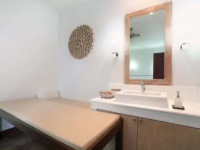 Luxueuse villa Sai Taan 5+1 chambres avec piscine et salle de spa
