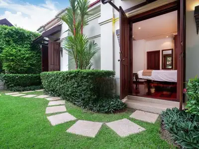 Luxueuse villa Sai Taan 5+1 chambres avec piscine et salle de spa