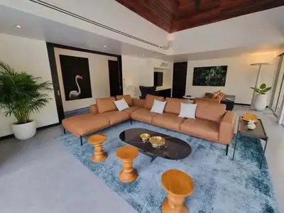 Spacieuse villa avec piscine 4 chambres à louer à Layan