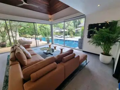 Spacieuse villa avec piscine 4 chambres à louer à Layan